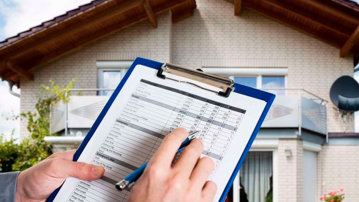 Informe de tasación inmobiliaria detallado mostrando gráficos y datos del mercado de Mariano Moreno